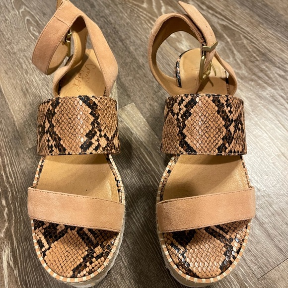Snake print and suede espadrilles LIKE NEW - Picture 1 of 3